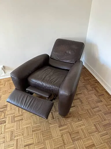 Retro comfy armchair, unfoldable long position