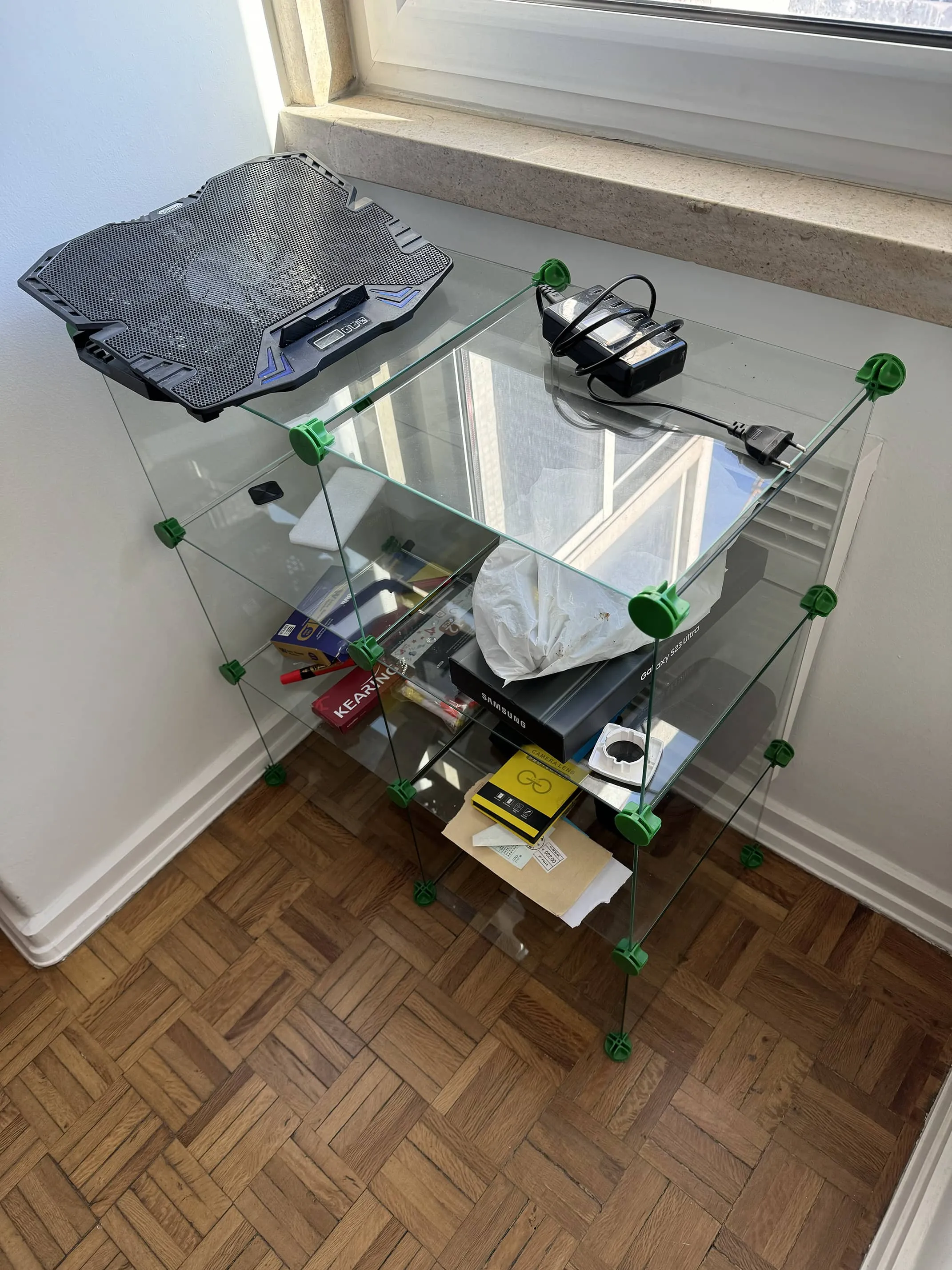 Glass vitrine for showing objects, 24 cubes easily configurable. Big one is Height 170cm Wide 110cm Deep 36cm, photo 3