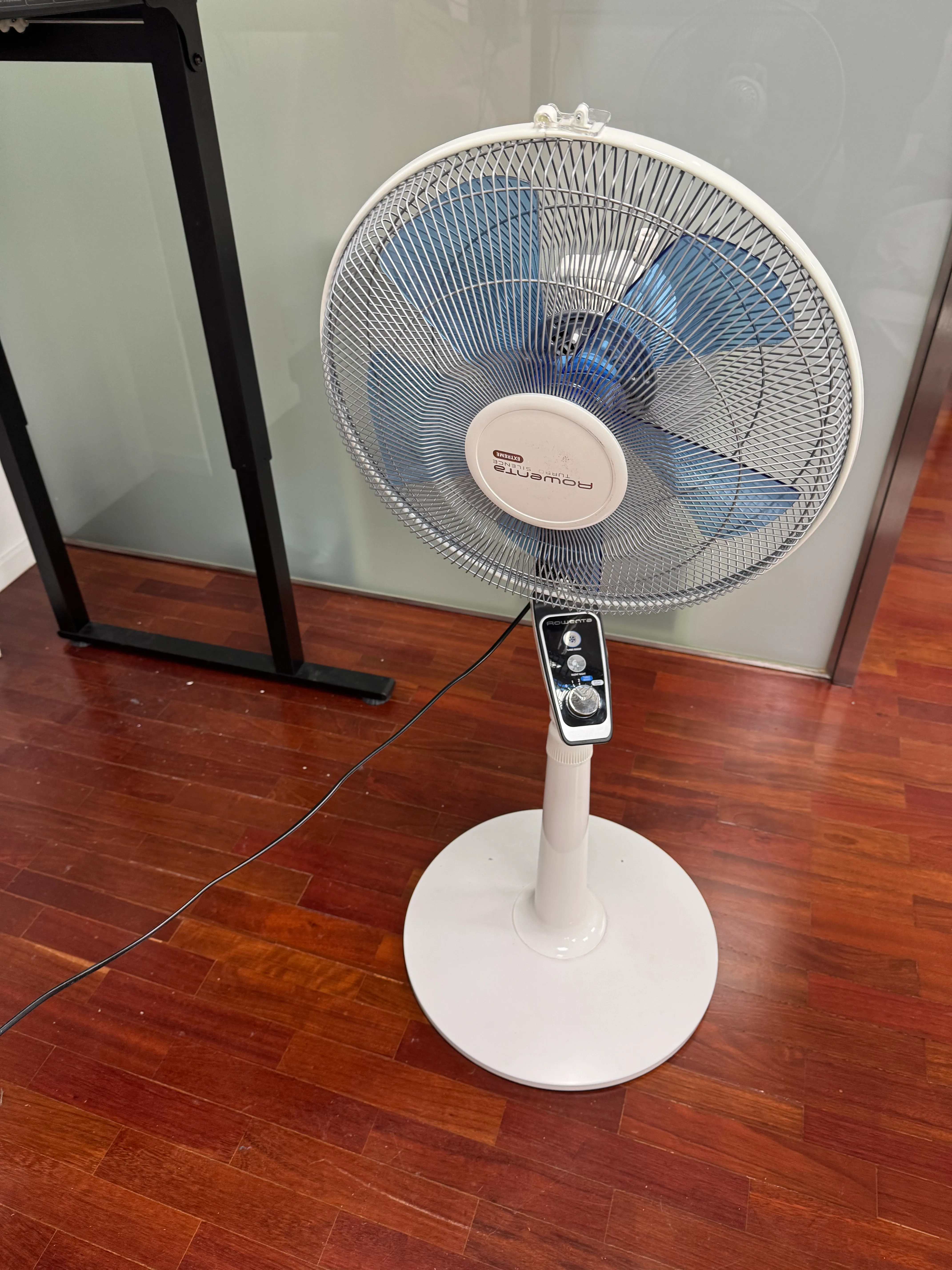 2 x Rowenta VU5640 Turbo Silence Extreme quiet standing fan, 40 cm, price is per fan, take one or both, photo 2